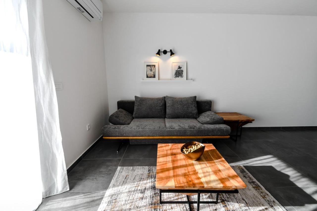 Spacious Apartment Nero With Free Parking ザダル エクステリア 写真